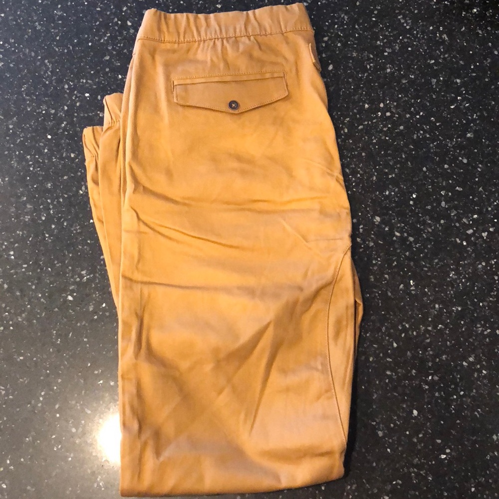 KDNK Joggers